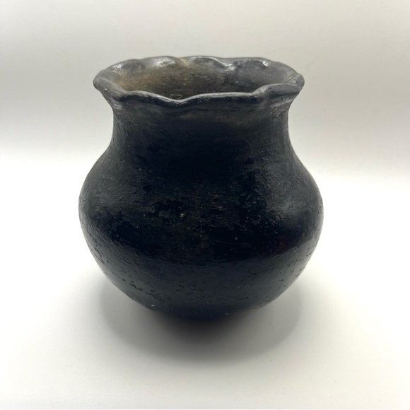 Native American Pueblo? Blackware Pottery Jar Vase Antique Unsigned